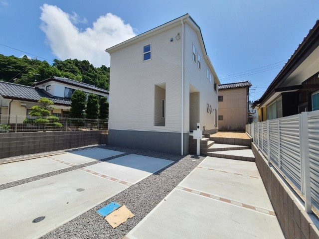 【新築戸建】　いわき市小名浜岡小名2期　長期優良住宅　限定1棟の外観|駐車場を含む外観写真です