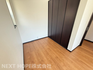 【洋室】 | 尼崎市杭瀬北新町３丁目中古戸建 | ２階洋室です♪