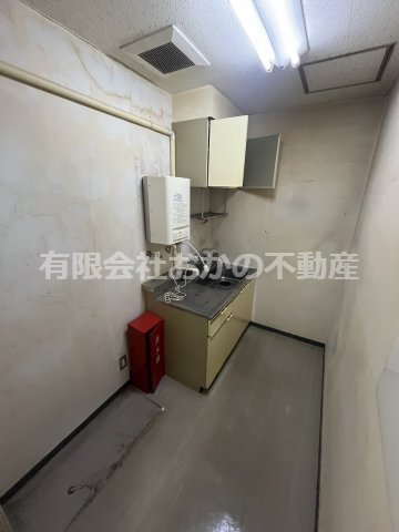 青山事業用売物件のキッチン|給湯室