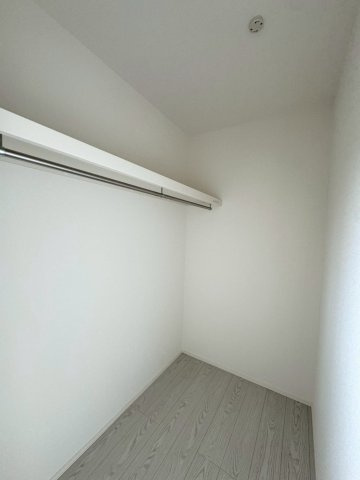 Adoble+ーアドブル＋小倉南区下貫3丁目4期　【小倉南区　新築戸建て】の収納|ウォークインクローゼットがあり、衣類をたくさん収納できます。　【小倉南区　新築戸建て】