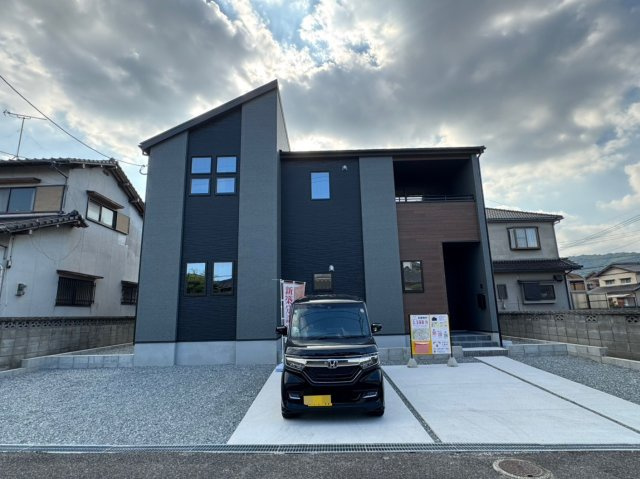 Adoble+ーアドブル＋小倉南区下貫3丁目4期　【小倉南区　新築戸建て】の外観|ハローデイまで徒歩３分で買い物も便利♪　【小倉南区　新築戸建て】