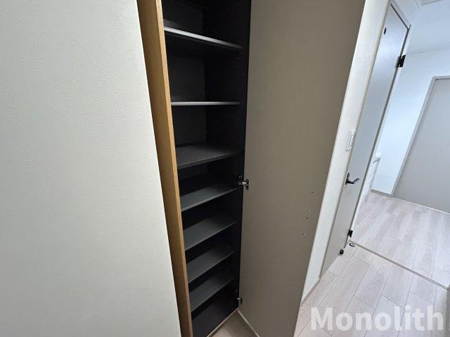 Feliz高石千代田の玄関