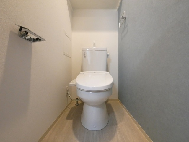 【トイレ】 | Alivis福島海老江(旧:フォーリアライズ福島ルノン)