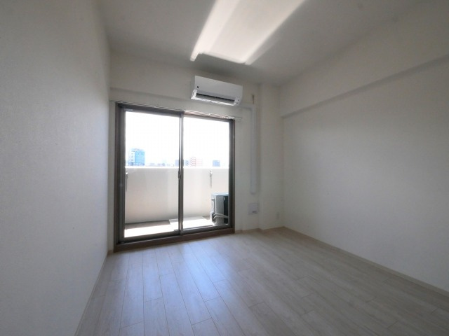 【居間・リビング】 | Alivis福島海老江(旧:フォーリアライズ福島ルノン)