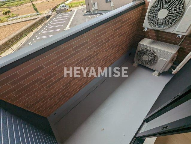 ビオルネⅡのバルコニー|※室内画像は類似物件のもの