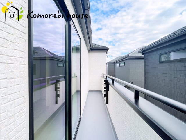 さいたま市北区吉野町2丁目192番11　新築一戸建て　Aのバルコニー|暖かな日差しのふりそそぐバルコニー