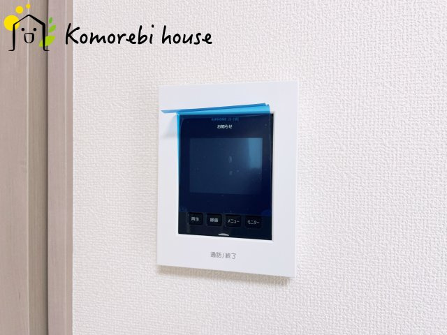 さいたま市北区吉野町2丁目192番11　新築一戸建て　Aの防犯設備|モニター付インターホンです