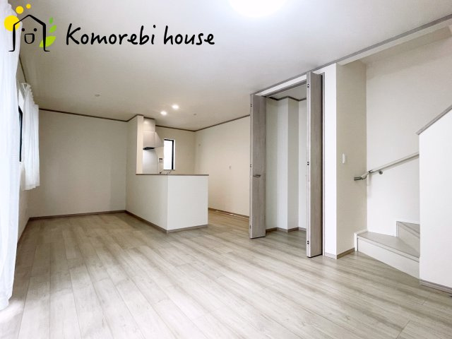 さいたま市北区吉野町2丁目192番11　新築一戸建て　Aの居間・リビング|こちらのリビングで趣味の時間をお楽しみください