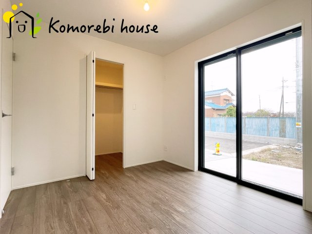 さいたま市見沼区深作　11期　新築一戸建て　グラファーレ　05の洋室|使い勝手のいい洋室です