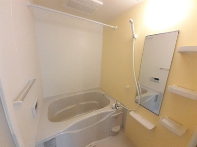 【浴室】 | ガーデンハウス新天町Ｃ