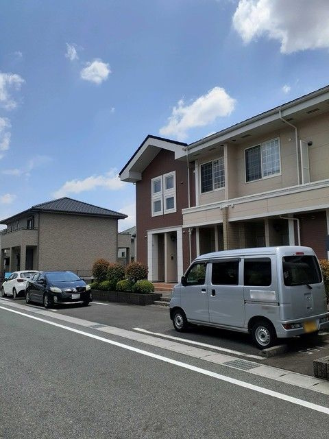 メゾン・ソレイユの駐車場