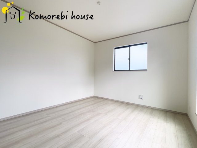さいたま市北区吉野町2丁目192番11　新築一戸建て　Bの寝室|広くて明るい寝室