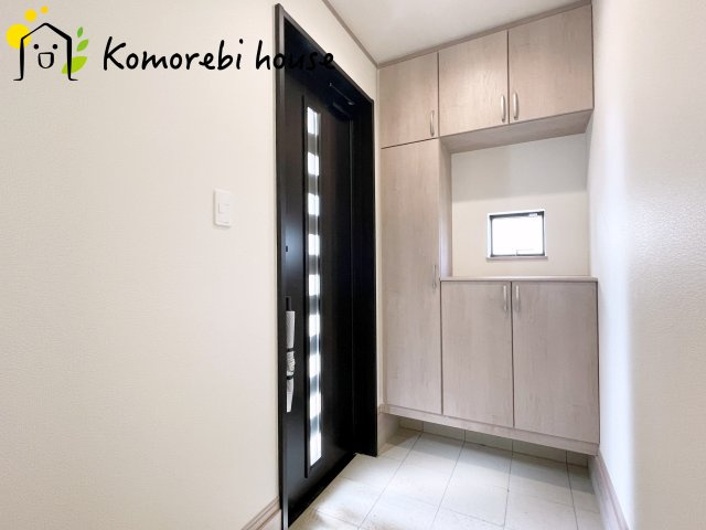 さいたま市北区吉野町2丁目192番11　新築一戸建て　Bの玄関|ゆったりとした玄関です