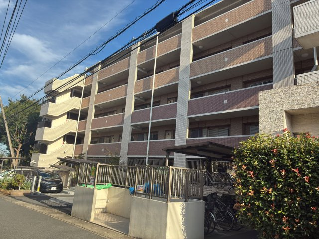 ジェイパレス宮崎台の外観