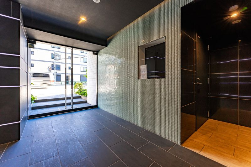 REALIZE曳舟（レアライズ）のロビー