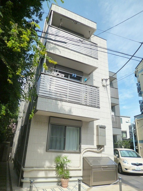 パーシモン幡ヶ谷のロビー