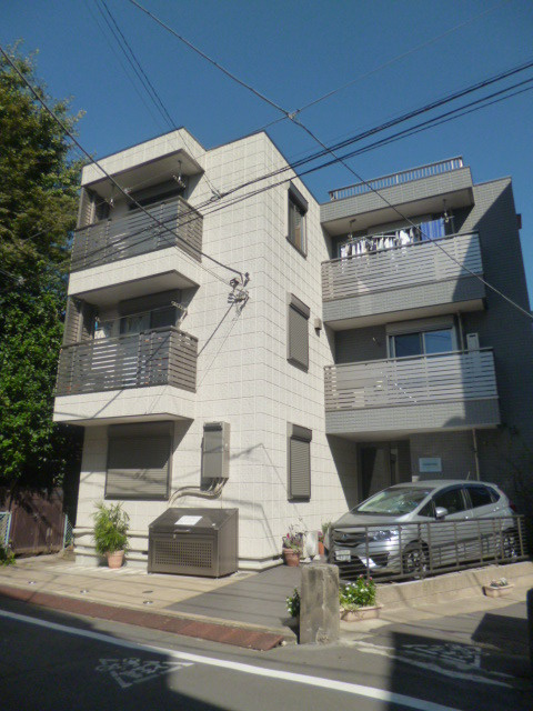 パーシモン幡ヶ谷のエントランス