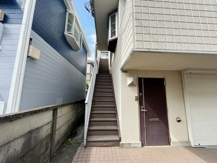 カーサムライのエントランス