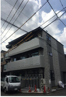 練馬区平和台１丁目のアパートのエントランス