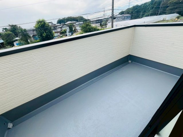 2期のバルコニー|〇バルコニー〇
開放的なバルコニーなので眺めも素晴らしいです。
※2025年10月撮影