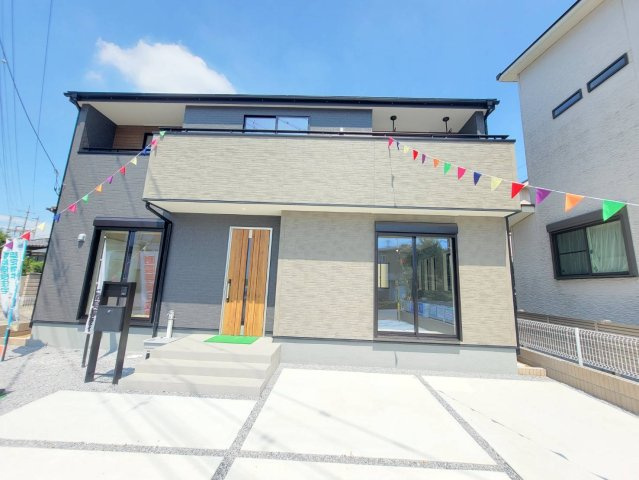 第5の外観|〇２号棟　外観写真〇
全居室南向き、6帖以上！収納豊富なゆとりある間取りのお家です♪
2025年8月撮影