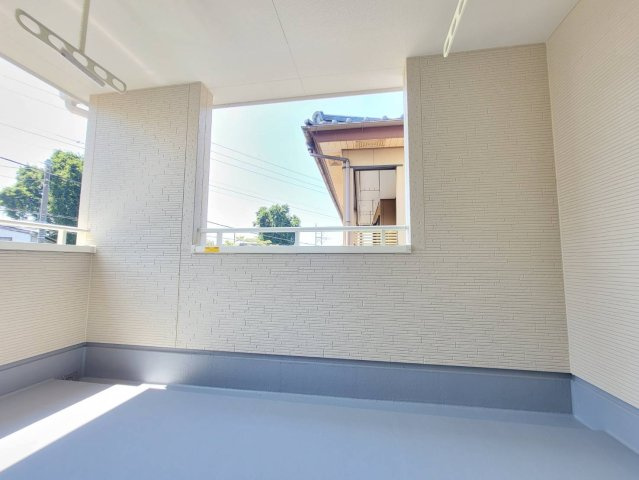 第5のバルコニー|〇１号棟　バルコニー〇
広々インナーバルコニー！椅子を置いてテラスとしてもご活用いただけます（＾＾）
2025年8月撮影