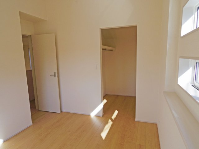 【洋室】 | 三島市谷田 新築建売分譲住宅 土地＋建物 TW05786 | 三島市谷田2号棟　洋室6.21帖 ※令和7年11月21日撮影写真