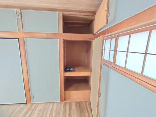 下都賀郡野木町大字丸林リフォーム物件　の収納|〇収納〇
来客用の座布団や季節家電をしまっておくことができます。
2025年4月撮影