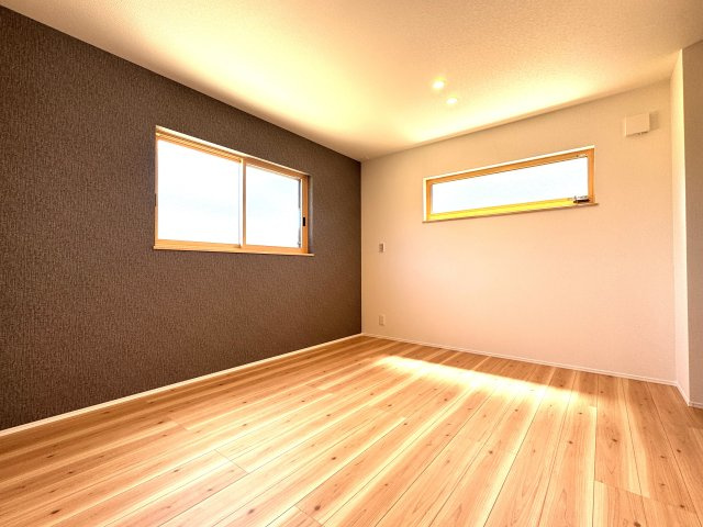 阿賀野市緑町　新築戸建の洋室|同施工会社様の完成写真です