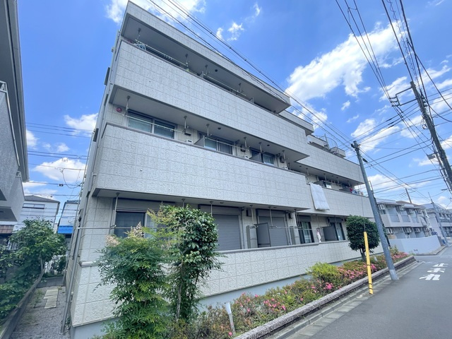 バーガンディハウスの外観|★入居後安心の24時間管理サポート★