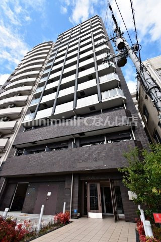 プレサンス難波フィネストの外観