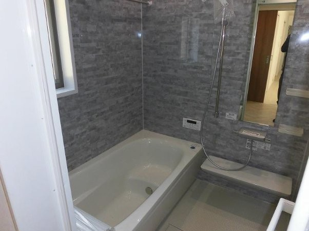 岡山手町　新築一戸建ての浴室|オートバス
■物件内覧・資金計画相談・住宅ローン相談、リフォーム相談、お問合せ受付中■
※当日・翌日のご内覧、ご相談はお電話でのお問合せがスムーズです！