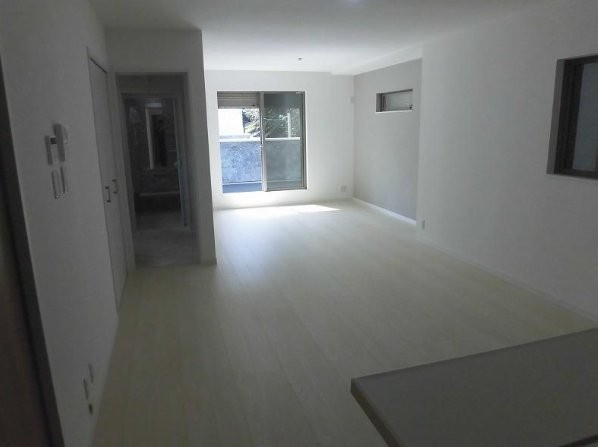 岡山手町　新築一戸建ての居間・リビング|LDK20.13帖　２階リビング
■物件内覧・資金計画相談・住宅ローン相談、リフォーム相談、お問合せ受付中■
※当日・翌日のご内覧、ご相談はお電話でのお問合せがスムーズです！