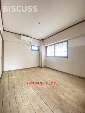 三葉マンションの和室