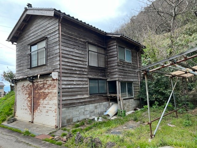 米山町　中古住宅のその他|ガレージ兼物置②
