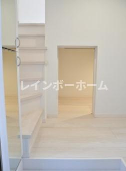 CB川越イニシオの玄関
