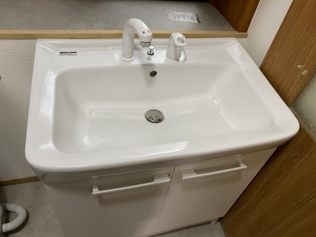 新道売住宅の洗面所|洗面台