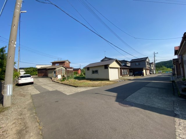 新道売住宅の前面道路含む現地写真|私道