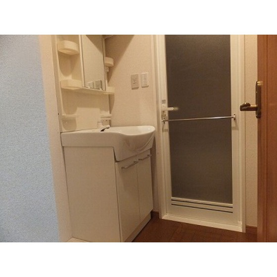 サン・ルミエールの洗面所|使いやすい洗面所です