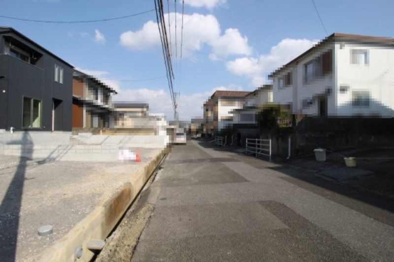 いの町枝川　新築戸建　⑫（全2区画）【内覧可能】の前面道路含む現地写真|南東側　公道　6.0ｍ　接面　9.2ｍ