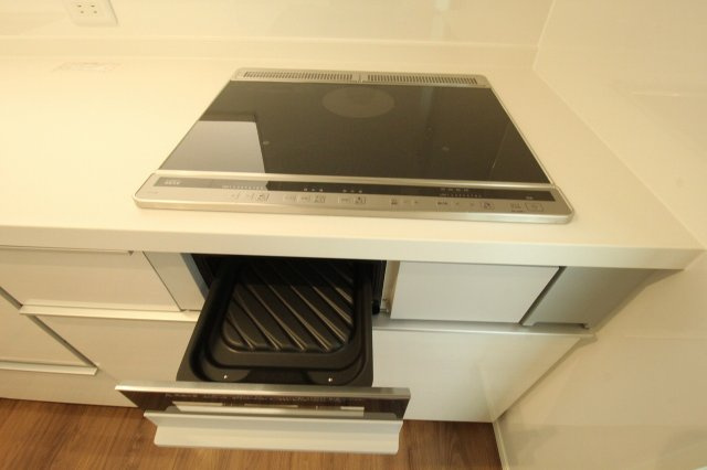 いの町枝川　新築戸建　⑫（全2区画）【内覧可能】のキッチン|ＩＨクッキングヒ－タ－