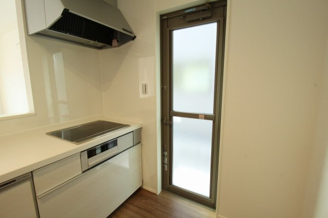 いの町枝川　新築戸建　⑫（全2区画）【内覧可能】のキッチン|勝手口