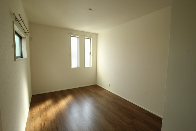 いの町枝川　新築戸建　⑫（全2区画）【内覧可能】の寝室|2Ｆ　南西の部屋　7.7帖