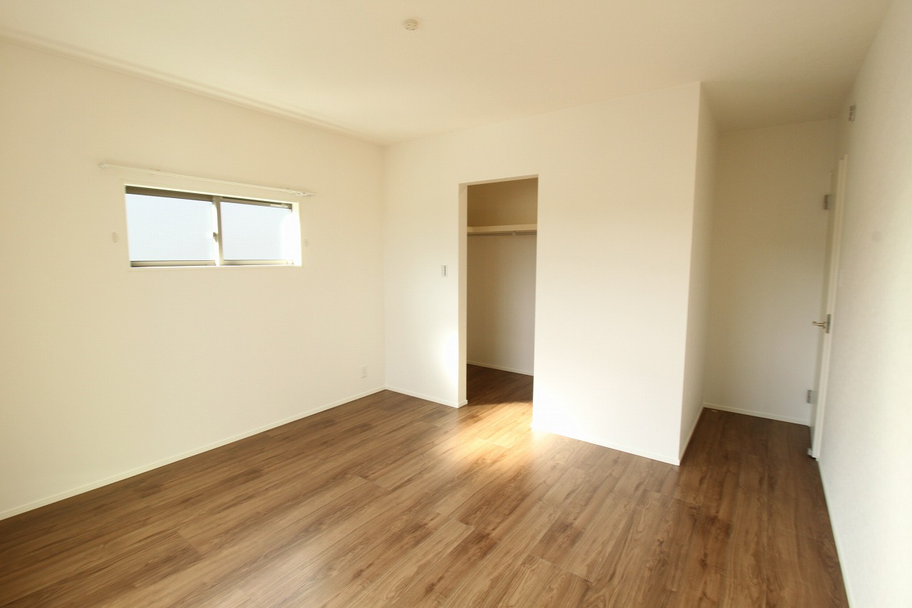 いの町枝川　新築戸建　⑫（全2区画）【内覧可能】の寝室|2Ｆ　南西の部屋　7.7帖