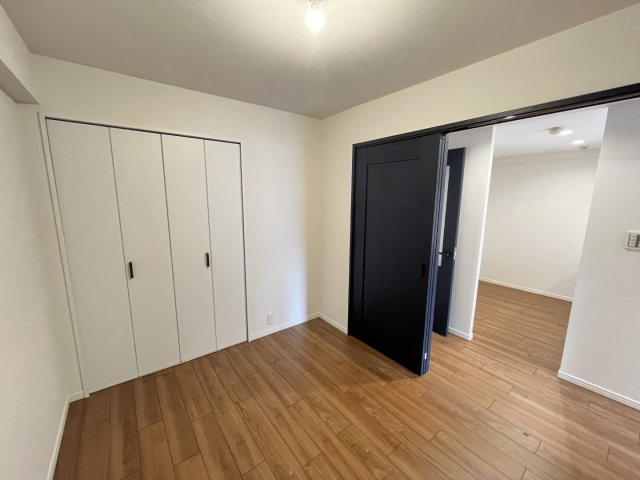 フェアロージュ葛西の洋室|使い勝手のいい洋室です