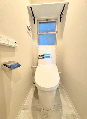 【トイレ】 | 鷺沼東急アパート | ◆清潔感のある白を基調とした落ち着ける空間。