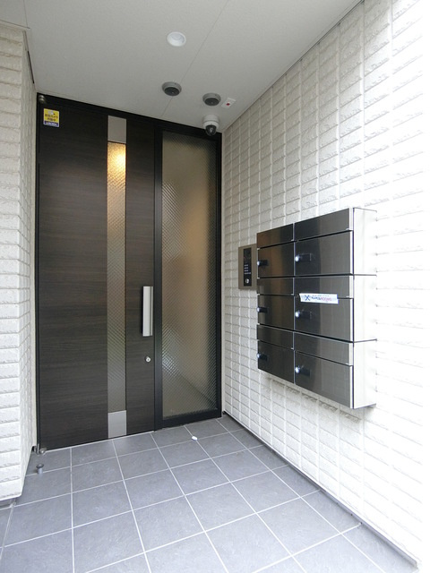 メゾン・ド・リブランのエントランス|安心のオートロック