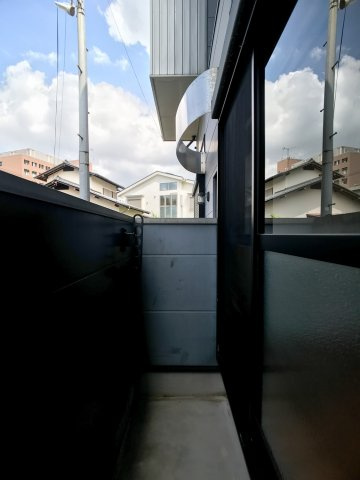 ディ・ルーナのバルコニー|お洗濯にも便利なバルコニー付き