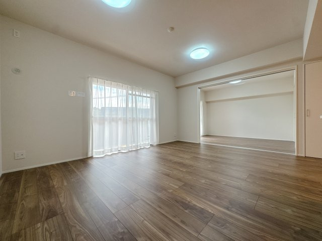 【居間・リビング】 | レークサイド野多目☆仲介手数料無料☆ | おはよう！行ってらっしゃい！ただいま！そして、おやすみも一日のスタートから終わりまで、ここが家族の中心スペース。