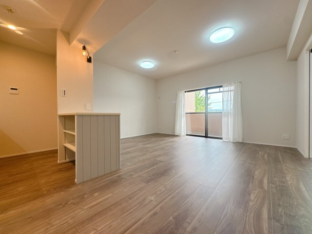 【居間・リビング】 | レークサイド野多目☆仲介手数料無料☆